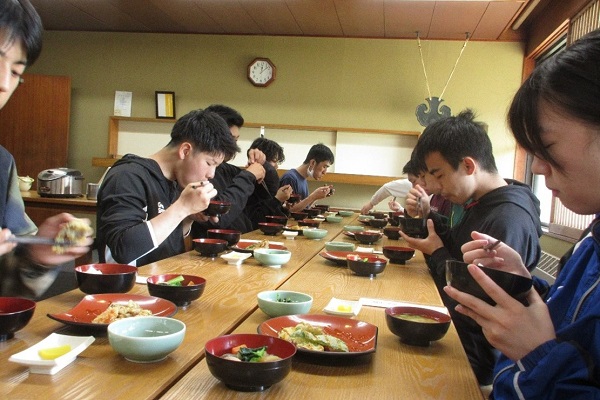 君津地区】新入社員が坐禅に挑戦！過酷？でも楽しい？～宿泊坐