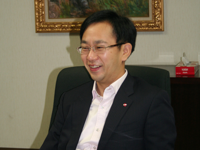 ~女性活躍推進法が施行~社長と女性総合職の座談会開催