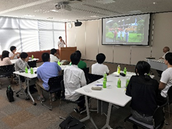 来春からは「チーム三島」内定者懇談会