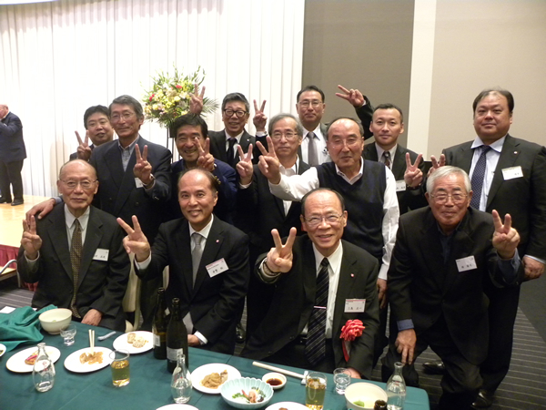 三島を支えた同志が集合（第32回OB会）