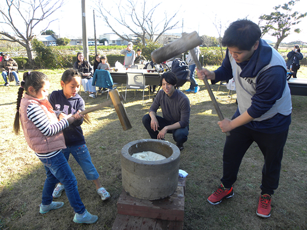 君津寮　餅つき大会