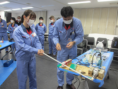 新入社員　各地で研修中