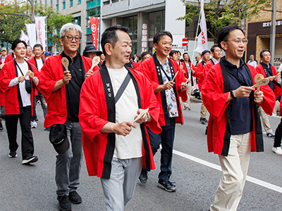 博多どんたく港まつりパレードに参加