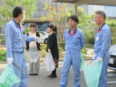 まち美化活動~本社周辺を清掃~
